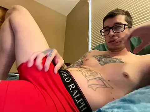  – webcam model profile photo Image 3