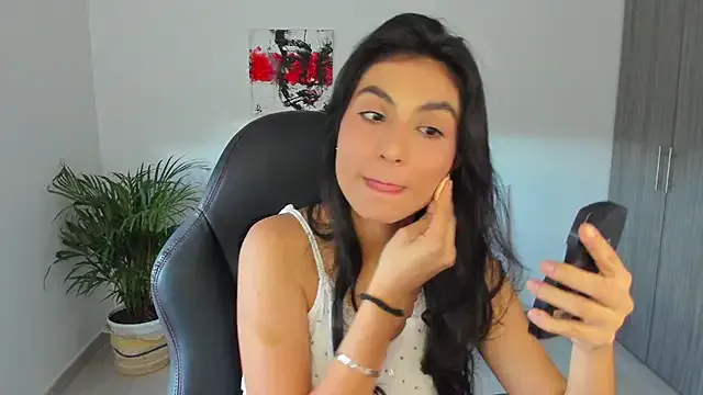 Dahian-peach – webcam model profile photo