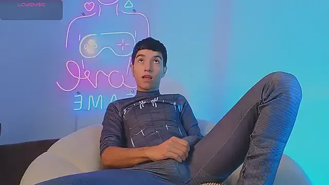 Cute-Simmi69 – webcam model profile photo Image 16