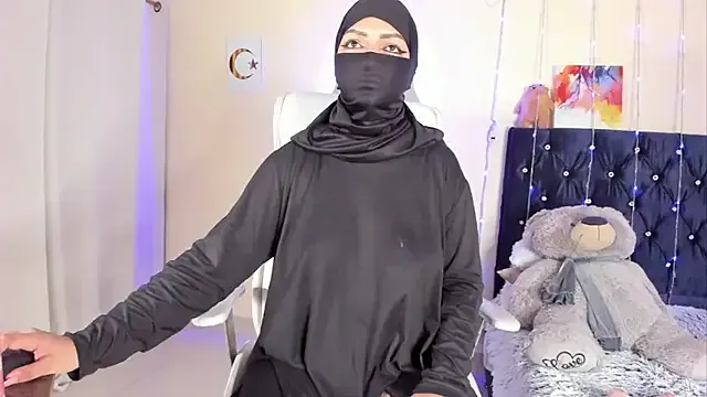 Garima_G – webcam model profile photo Image 10