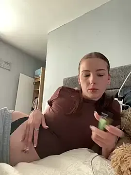 -MiaSweet- – webcam model profile photo Image 2