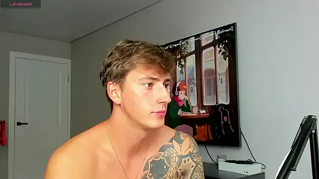  – webcam model profile photo Image 14