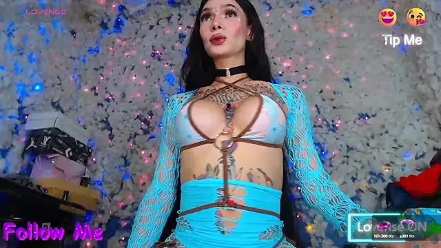 Luana_26 – webcam model profile photo Image 5