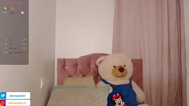 Mia--meow – webcam model profile photo Image 11