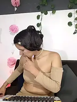 Erotic_and_Exotic – webcam model profile photo Image 13