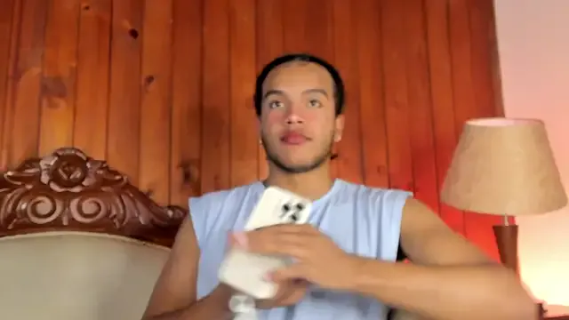 Nonchan_ – webcam model profile photo Image 3