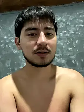 roouse – webcam model profile photo Image 19