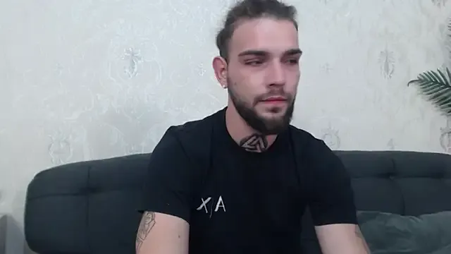 HermanFire – webcam model profile photo Image 2