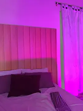 Mia--meow – webcam model profile photo Image 19