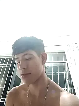  – webcam model profile photo Image 11