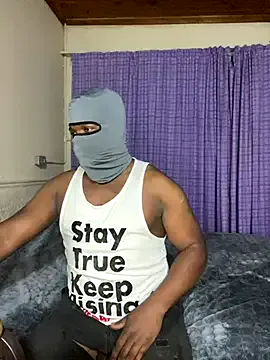 LongDongSilver300 – webcam model profile photo Image 3