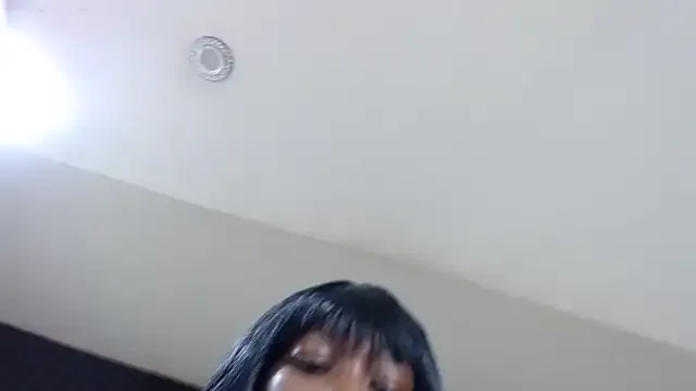 Nonchan_ – webcam model profile photo Image 9