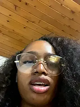 lunagirl13 on FreeCamNet Image 18