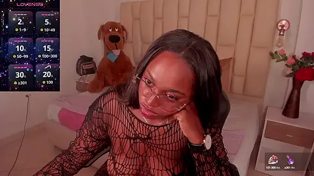 lunagirl13 on FreeCamNet Image 9