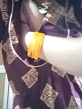 Megu_Melon – webcam model profile photo Image 18