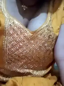 Megu_Melon – webcam model profile photo Image 4