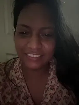 roouse – webcam model profile photo Image 14