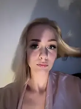  – webcam model profile photo Image 6