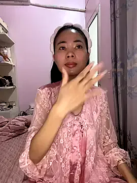 roouse – webcam model profile photo Image 13