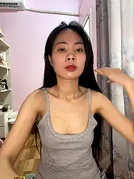 roouse – webcam model profile photo Image 7