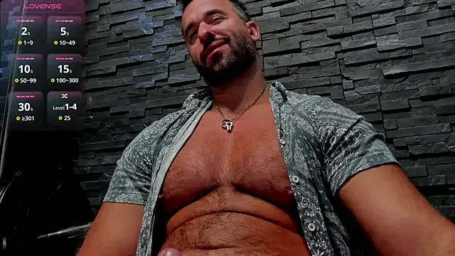 roouse – webcam model profile photo Image 19