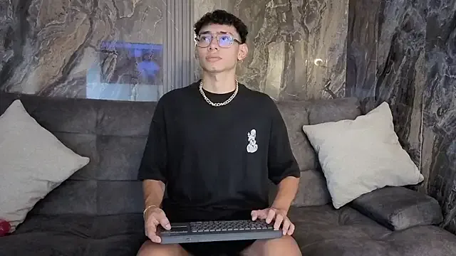 SheenaBrooke – webcam model profile photo Image 6