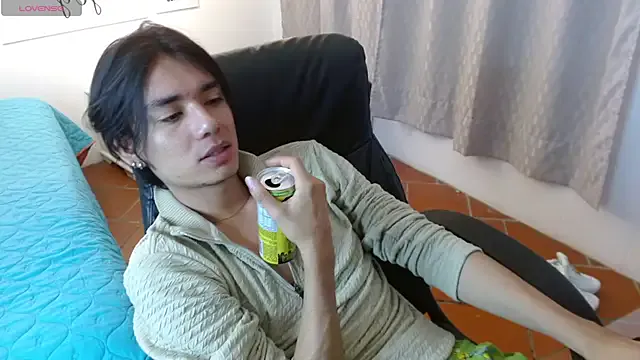 STxuguanhan – webcam model profile photo Image 11