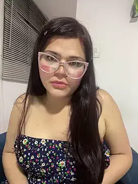 Latinaebony69 – webcam model profile photo Image 10