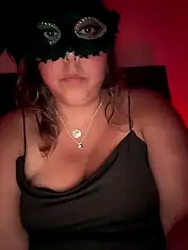 senachinnn – webcam model profile photo Image 14