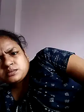 Megu_Melon – webcam model profile photo Image 4