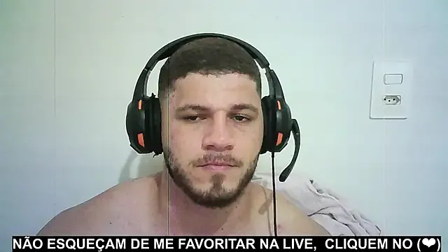  – webcam model profile photo Image 2