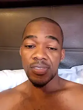 oxo_yuna_oxo – webcam model profile photo Image 16