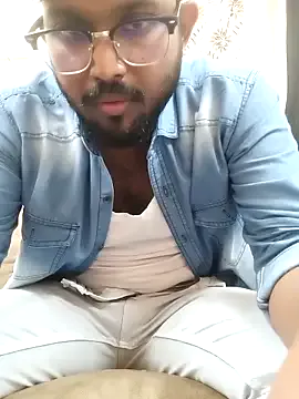 PumaShyXD – webcam model profile photo Image 11