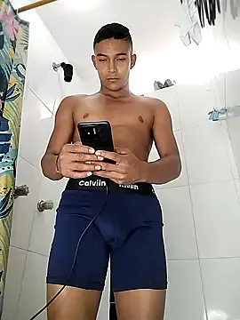 Ray175oo – webcam model profile photo Image 6