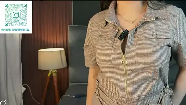 SophieVJ – webcam model profile photo Image 18