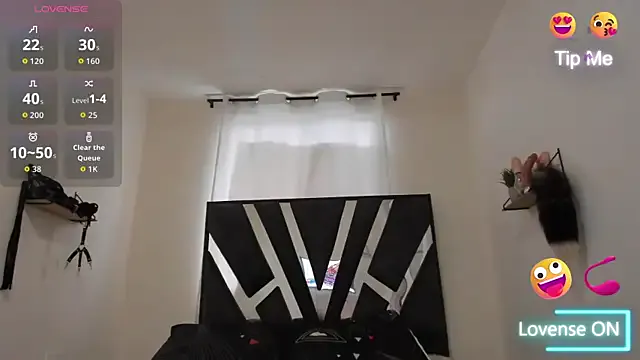 roouse – webcam model profile photo Image 19