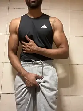  – webcam model profile photo Image 15