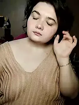 Maii_chan – webcam model profile photo Image 5