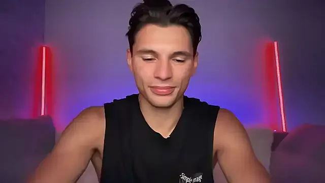 FragrantWind5 – webcam model profile photo Image 10