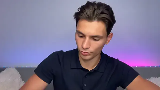 FragrantWind5 – webcam model profile photo Image 11