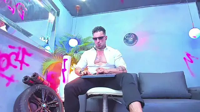 mitsuki0915 – webcam model profile photo Image 8