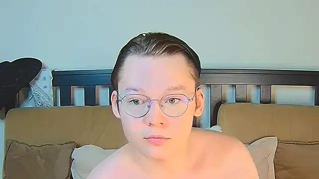  – webcam model profile photo Image 15