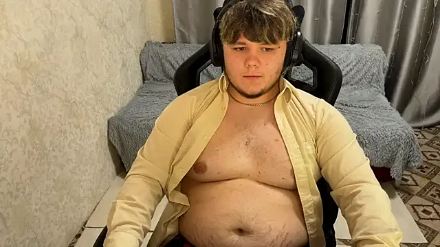  – webcam model profile photo Image 2