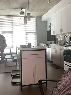 tinki_winkii – webcam model profile photo Image 8