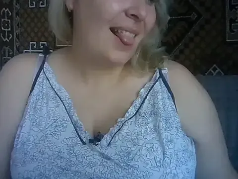 JoJo-ovo – webcam model profile photo Image 11