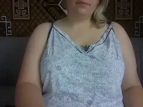 JoJo-ovo – webcam model profile photo Image 13