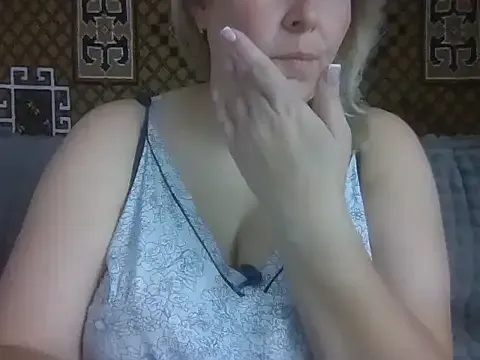 JoJo-ovo – webcam model profile photo Image 19