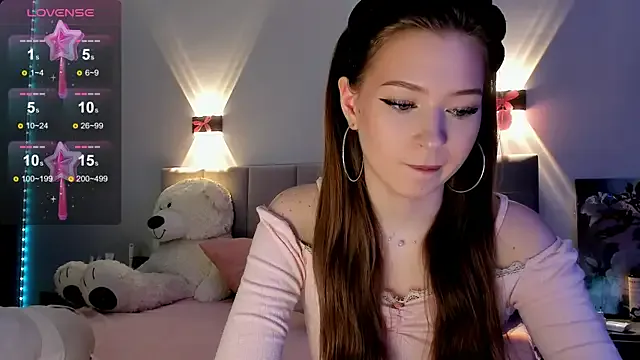 roouse – webcam model profile photo Image 17