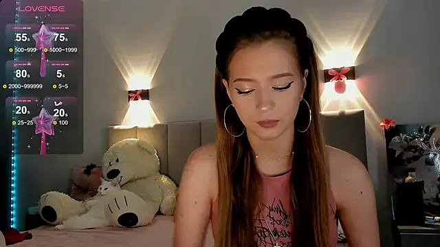 roouse – webcam model profile photo Image 3