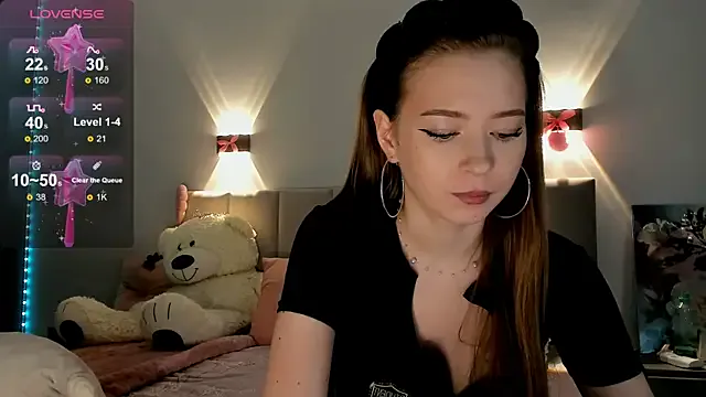 roouse – webcam model profile photo Image 7